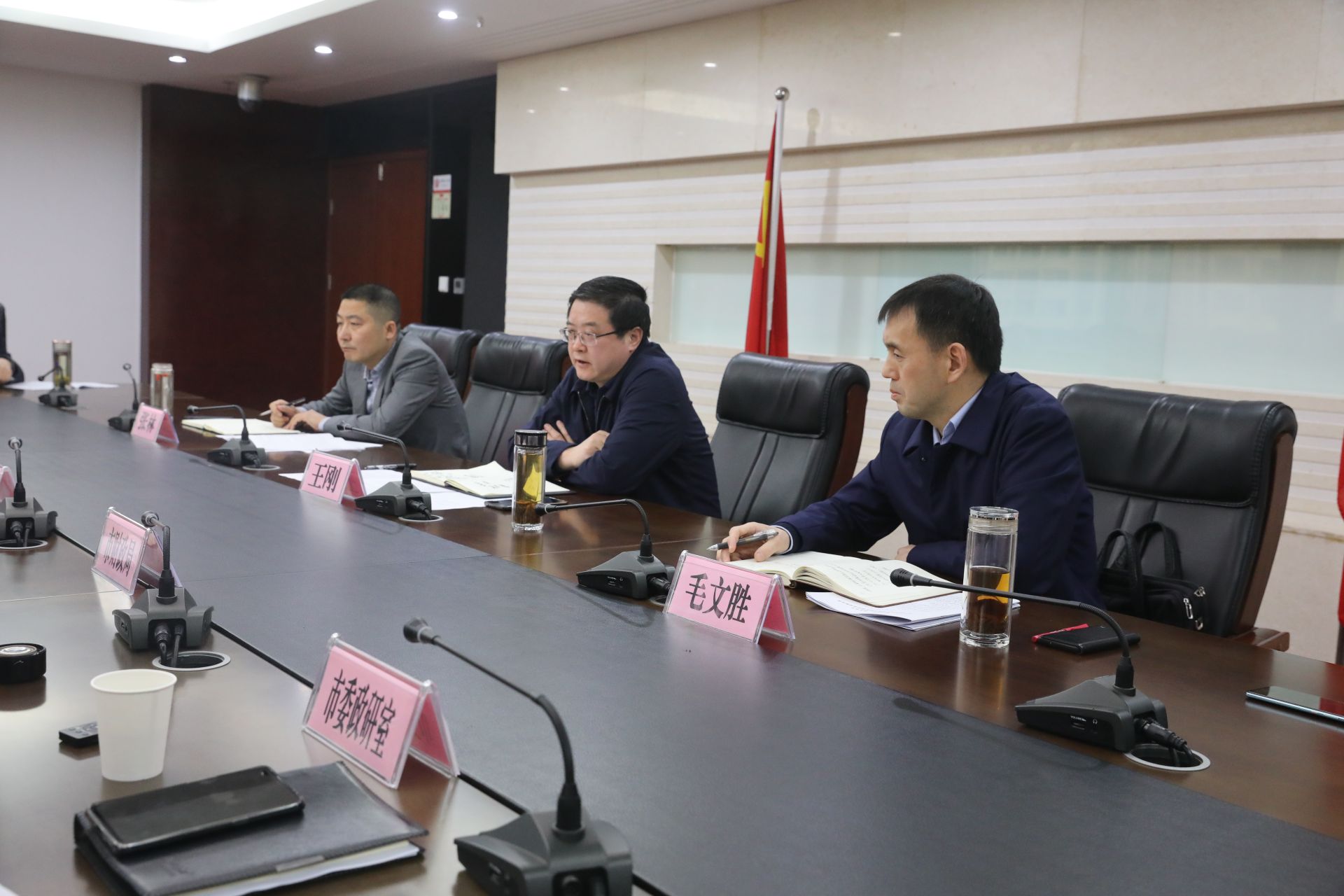 市委常委,市委办主任毛文胜,副市长张林参加调研(曹鹏)